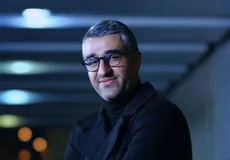 رأی پرونده پژمان جمشیدی اعلام شد؛ تبرئه از دو اتهام سنگین و محکومیت به ۹۹ ضربه شلاق