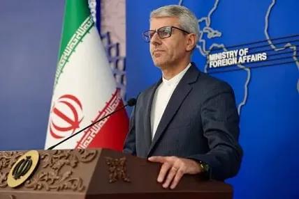 پاسخ تند بقائی به اسکات بسنت؛ از رئیسعلی دلواری تا «مارهای حیاط پشتی» / جنگ روایت ایران و آمریکا وارد فاز تازه شد
