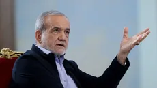 نسخه اضطراری پزشکیان برای زمستان؛ استخرها و سالن‌های دولتی تعطیل می‌شوند؟ / دولت از خودش شروع می‌کند