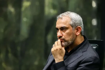 استیضاح وزیر اقتصاد دوباره جدی شد؛ یوسفی از گرانی، سقوط قدرت خرید و حقوق‌های ۴۰۰ میلیونی گفت