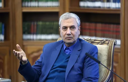 دستیار اجتماعی رئیس جمهور: رفع محدودیت اینترنت یک «بایدِ بنیادین» بود/ مایه تأسف است که صداوسیما در صف اول هجمه به این تصمیم ایستاده است