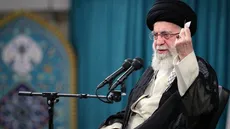 رهبر انقلاب: جوان‌های عزیز! آمادگی و وحدتتان را حفظ کنید؛ ملت یکپارچه بر هر دشمنی فائق می‌آید
