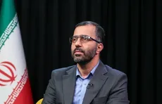 جدال دولت و مجلس بر سر دلار؛ پزشکیان می‌گوید «ارز کم داریم»، گودرزی: قبول نداریم / واقعیت منابع ارزی ایران چیست؟