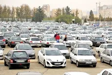 پیش‌بینی قیمت خودرو تا پایان پاییز؛ بازار در دام دلار، جنگ و رکود تورمی ماند