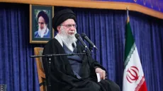سخنان حضرت آیت‌الله خامنه‌ای درباره بی‌ثباتی اقتصادی و واکنش بازاریان