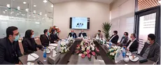 شرکت دانش بنیان بیمه دات کام  با حضور مهمانان گرانقدر خود به استقبال یلدای بیمه‌ای رفت