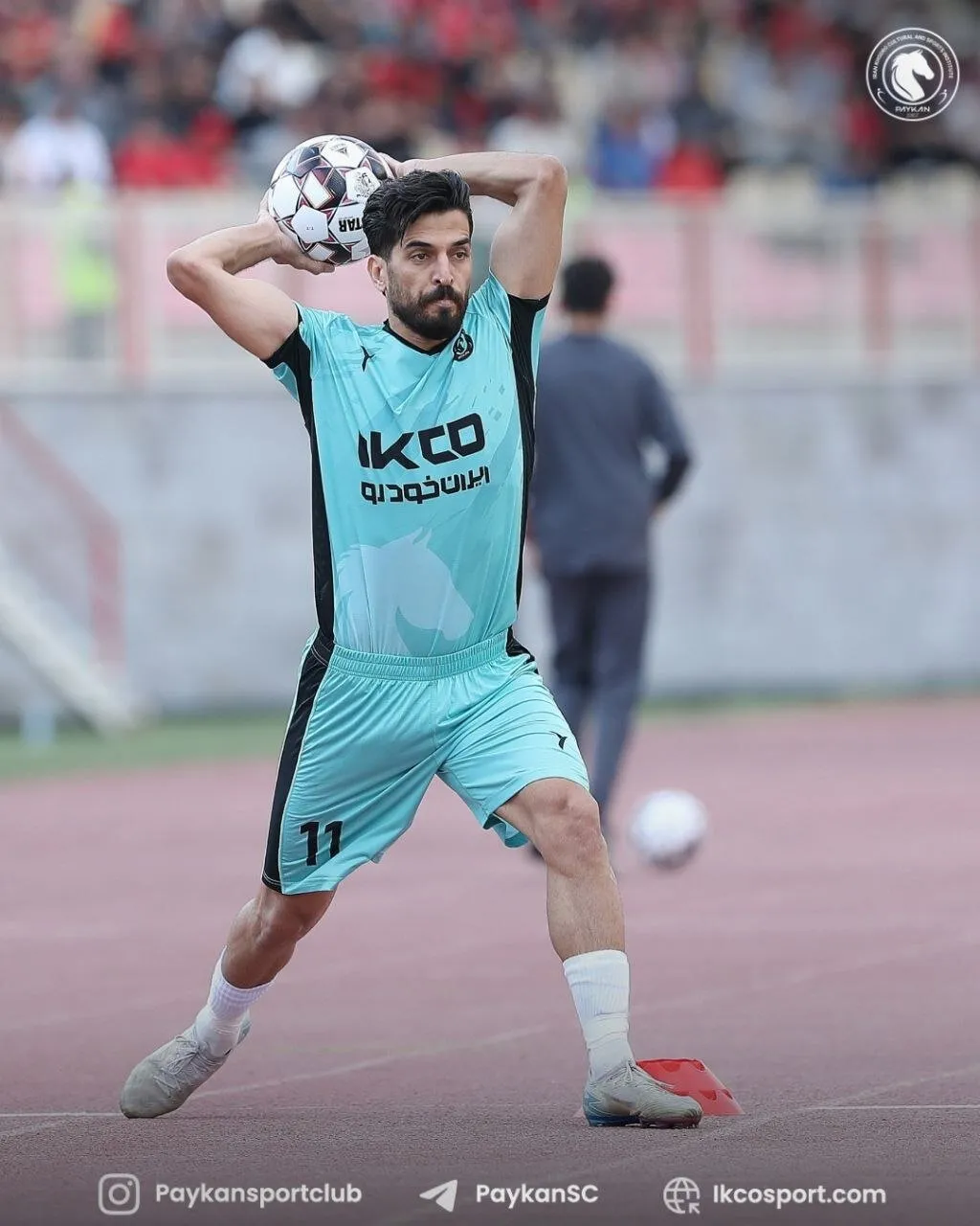 پیراهنهای ۱۸ تیم لیگ برتری برای فصل جدید؛ از جنگ شیرهای استقلال و پرسپولیس تا طرح متفاوت تراکتور