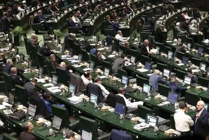 هشدار مجلس به پزشکیان درباره دو وزارتخانه حساس؛ نفت و اطلاعات در انتظار وزیر جدید | تکلیف کابینه چه می‌شود؟