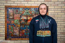 دختر ۱۷ ساله ایران روی سکوی بزرگسالان آسیا؛ مهسا بهشتی: حریفانم تجربه بیشتری داشتند / دومین مدال تاریخی وزنه‌برداری زنان